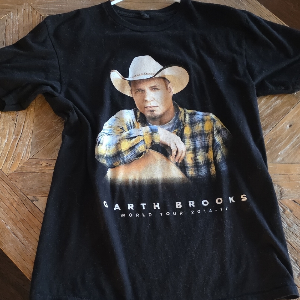 Garth Brooks 2014 Tour concert Tee! M